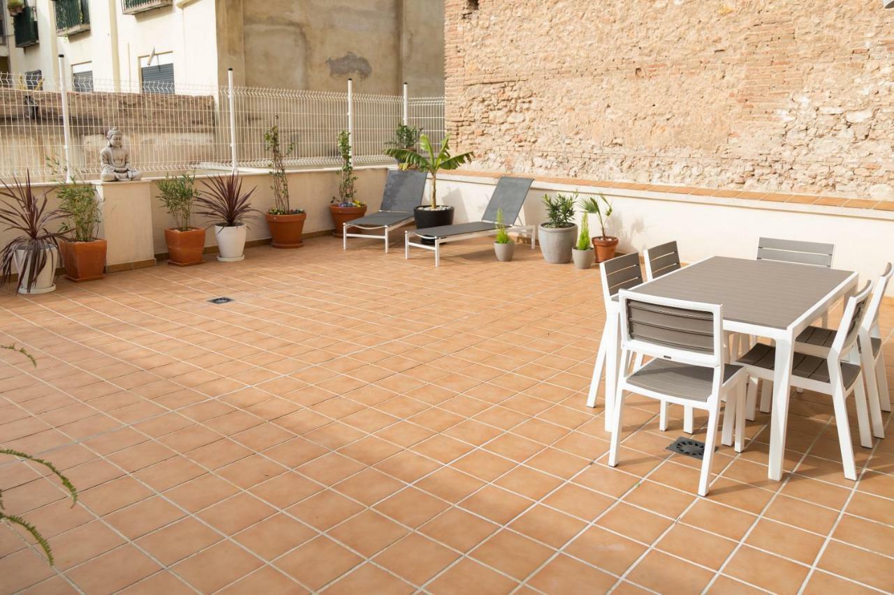 New Aloha Center With Terrace